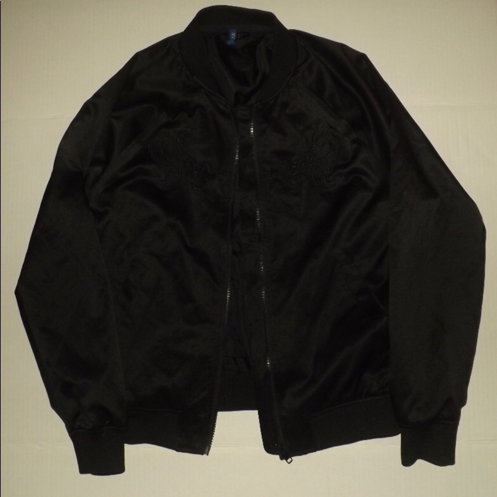 Winter zip up jacket with stitched graphics
